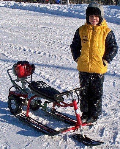Детский снегоход с мотором