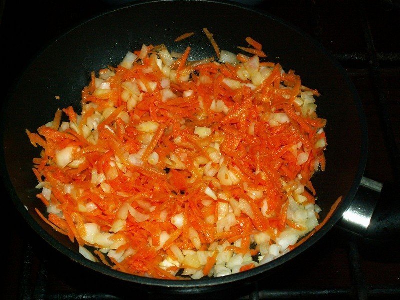 Рыба под маринадом из моркови и лука