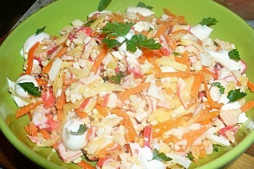 Салат крабовый с болгарским перцем и корейской морковкой