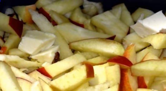 Жареный картофель с яблоками