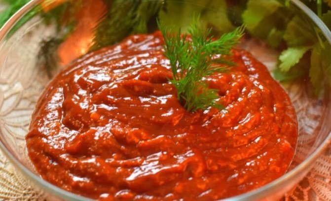 Соус острый томатный с кинзой