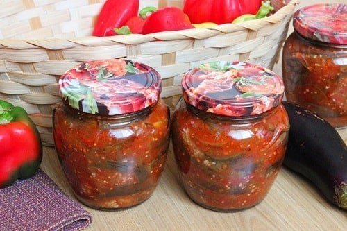 Баклажаны в томатной заливке с чесноком и перцем на зиму