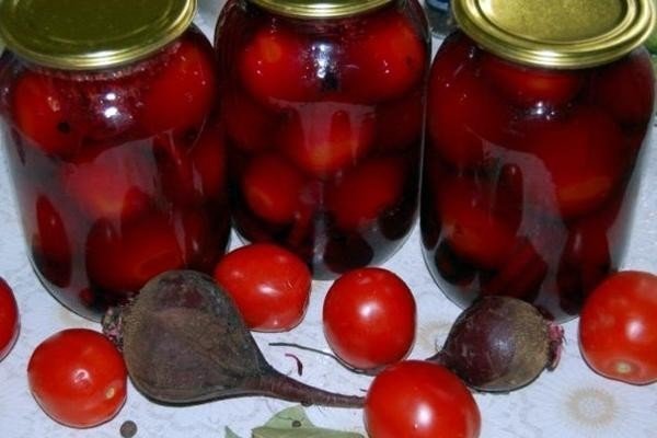 Nejlepší recepty na přípravu konzervovaných rajčat s červenou řepou na zimu