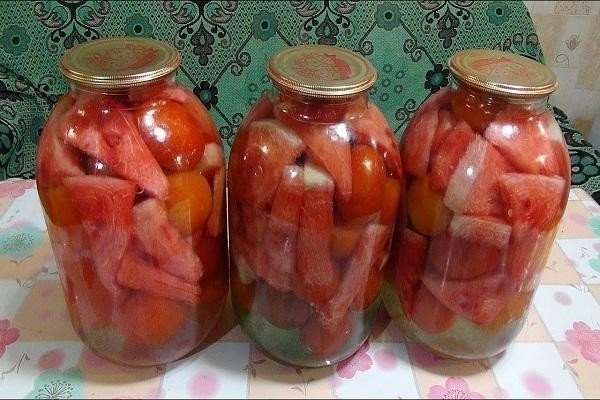 Резаные помидоры на зиму