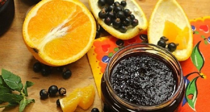 Варенье из чёрной смородины с апельсином и лимоном