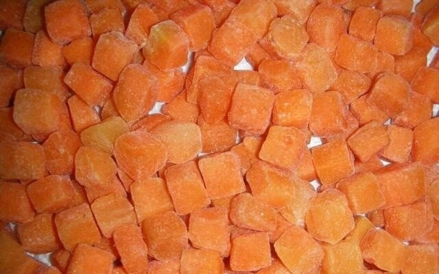 Морковка на заморозку кубиками